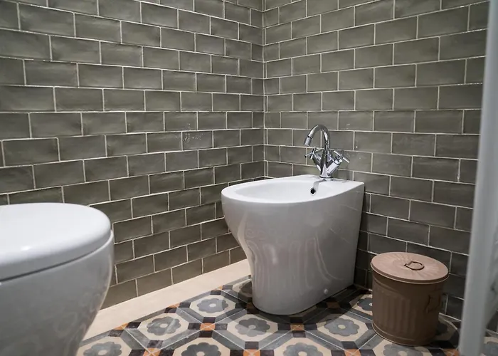 Santa Chiara 11 - -verona 4*